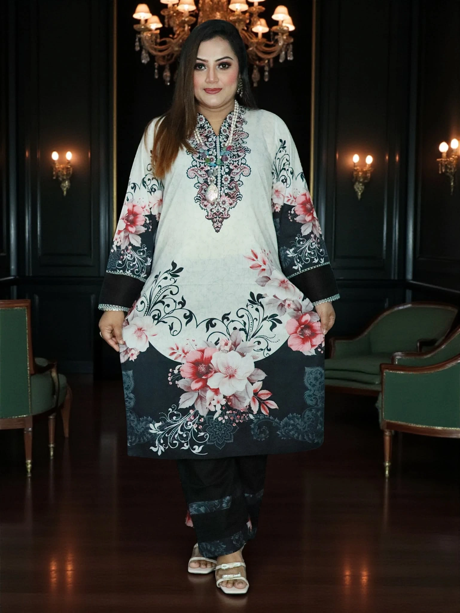 SWISS PURE COTTON LAWN 42 WHITE & BLACK ELEGENT (8)