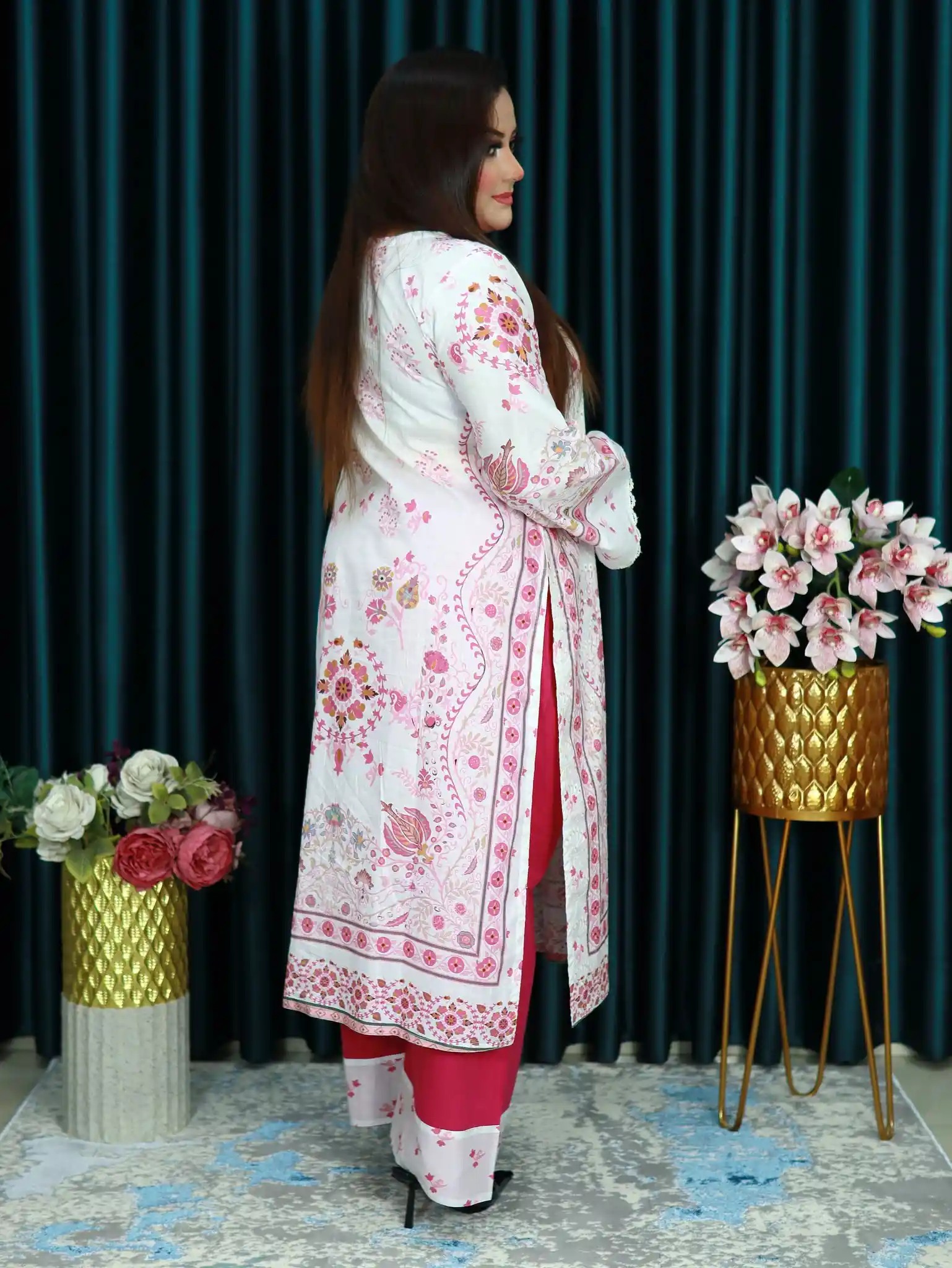 129 WHITE & PINK (9)