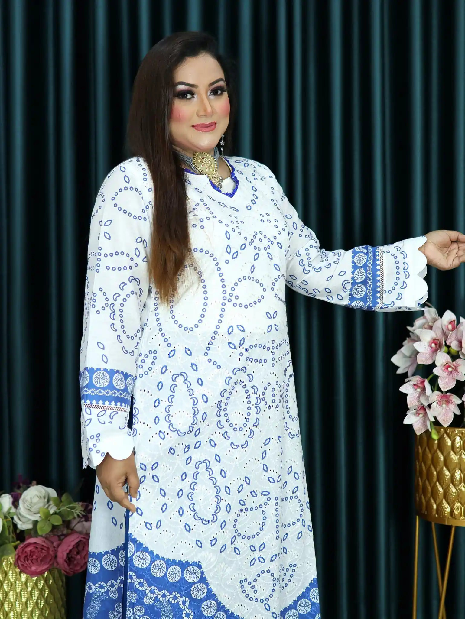 ELEGENT INSPIRED EMBODARY LAWN 126 WHITE & BLUE COLOR (2)