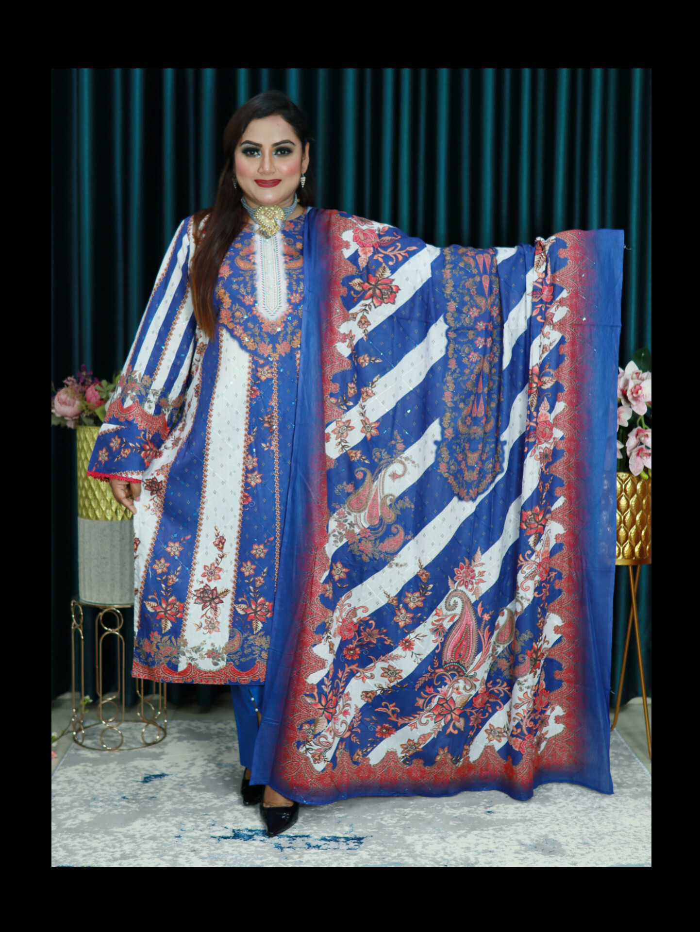 আনরেডি ELEGENT INSPIRED EMBODARY LAWN 131 BLUE & WHITE COLOR